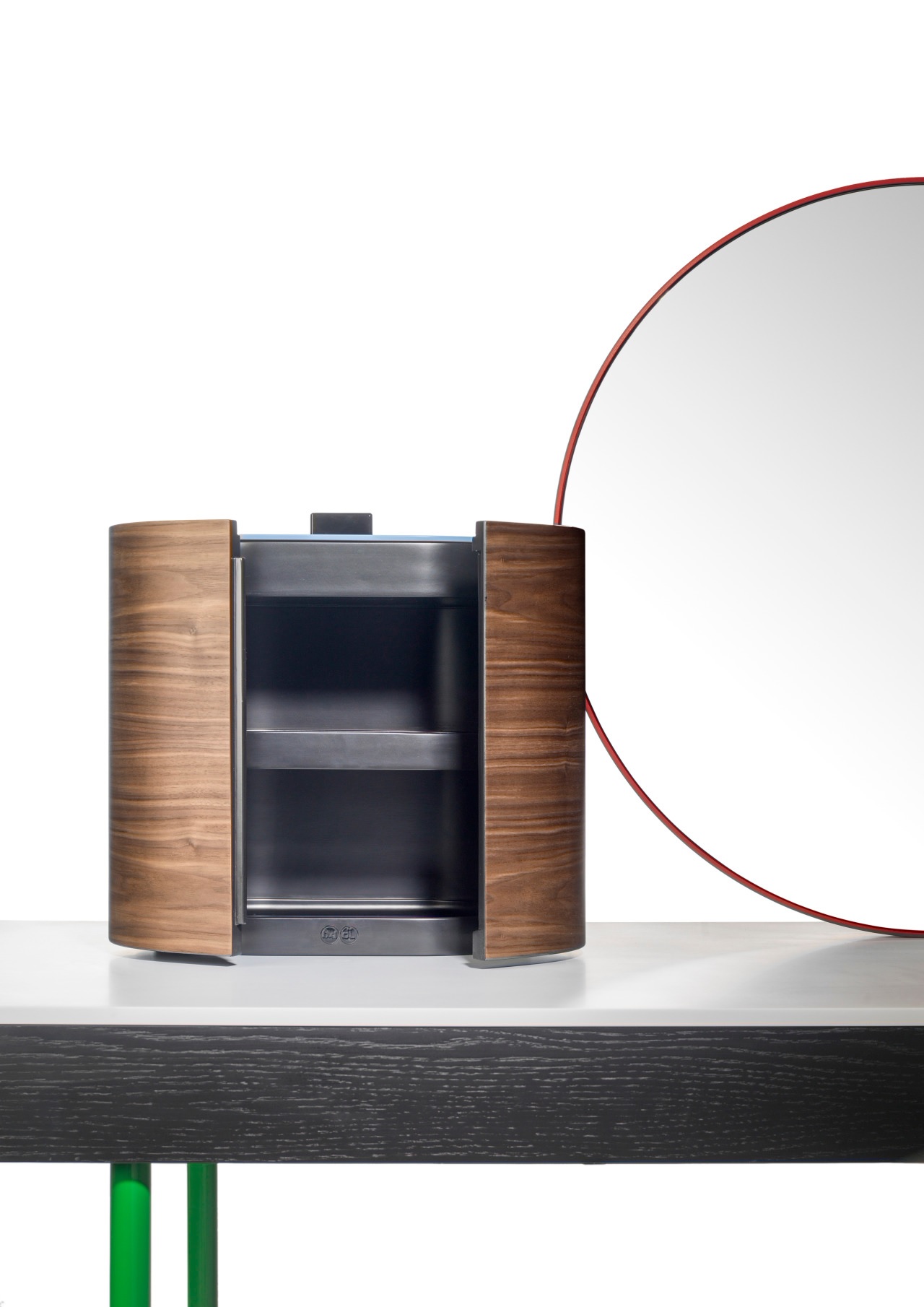 开云（中国） - 卧室|梳妆台/凳|办公家具|设计师家具|CHANDLO 梳妆台