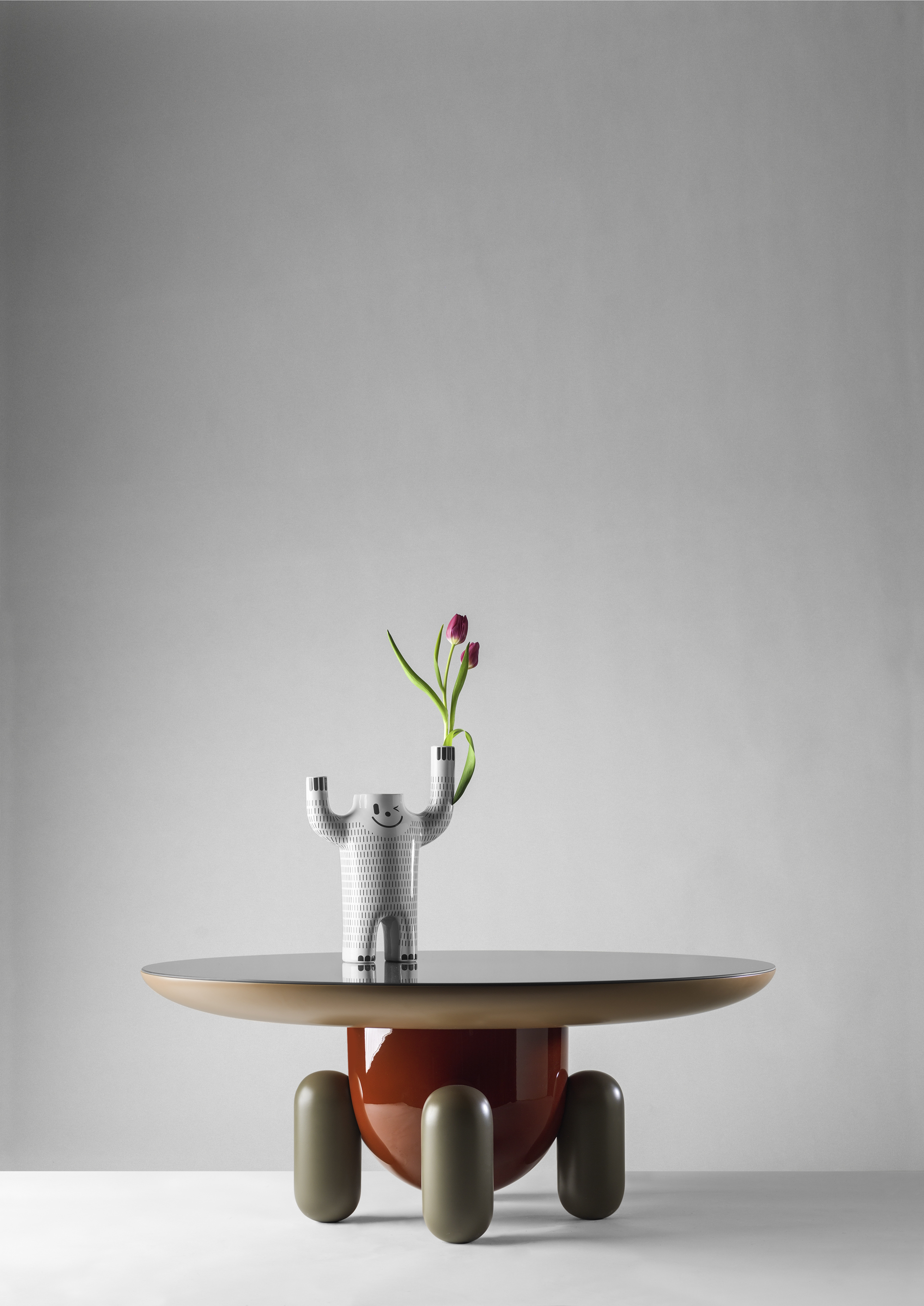 开云（中国） - 桌几|茶几/边几|办公家具|设计师家具|EXPLORER 茶几/边几