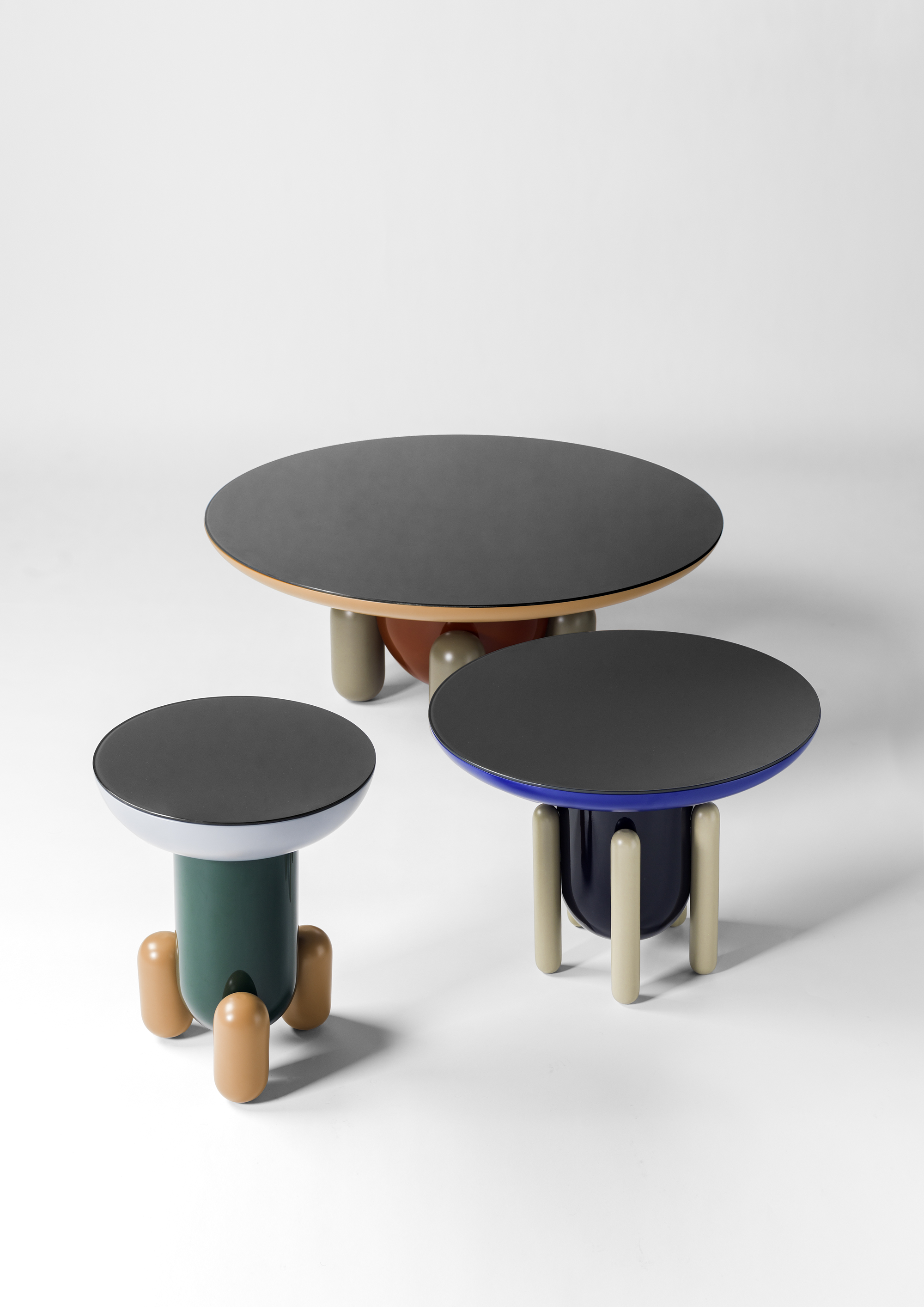 开云（中国） - 桌几|茶几/边几|办公家具|设计师家具|EXPLORER 茶几/边几