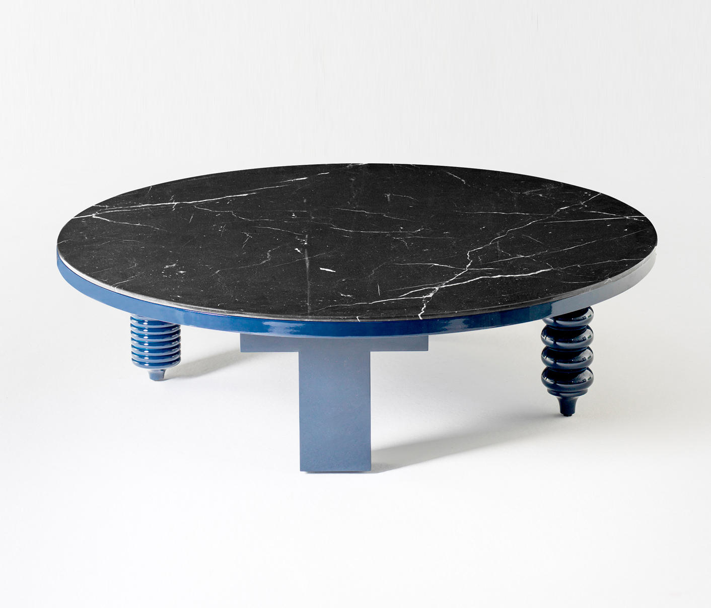 开云（中国） - 桌几|茶几/边几|办公家具|设计师家具|Showtime 茶几/边几