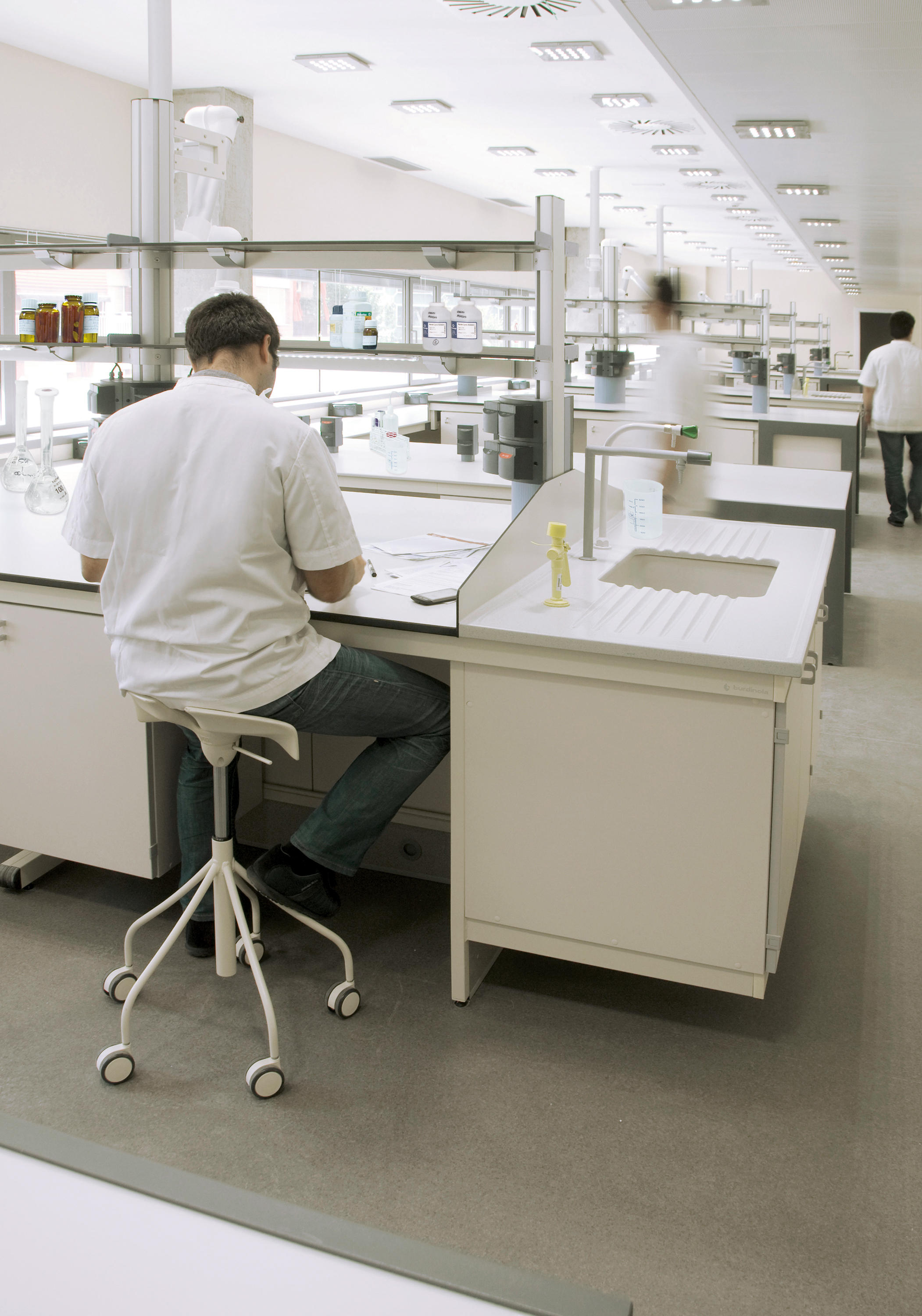 开云（中国） - 坐具|吧椅/凳子|办公家具|设计师家具|BINARIA 吧椅