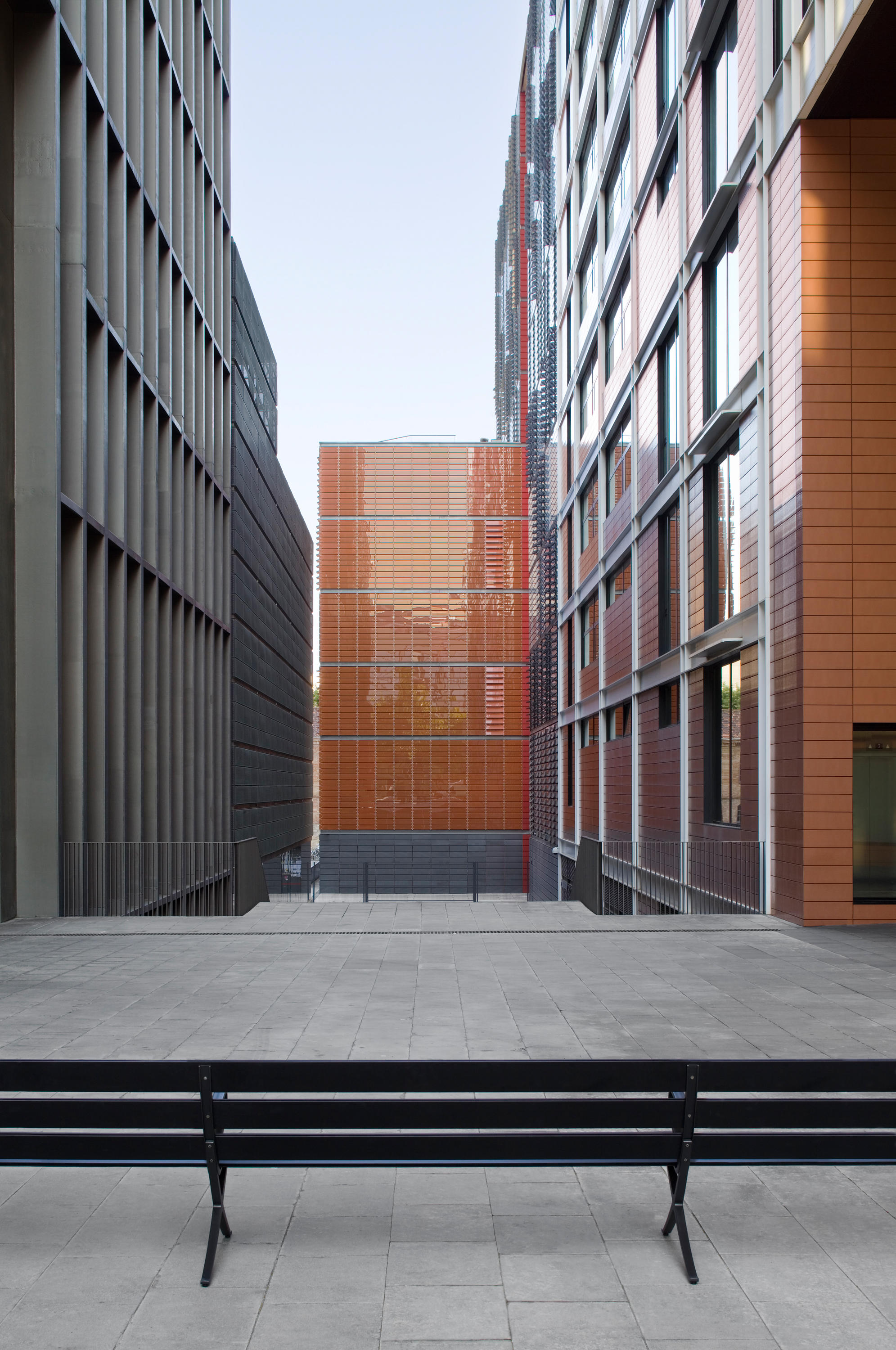 开云（中国） - 坐具|户外椅|办公家具|设计师家具|BENCH  等候椅/排椅