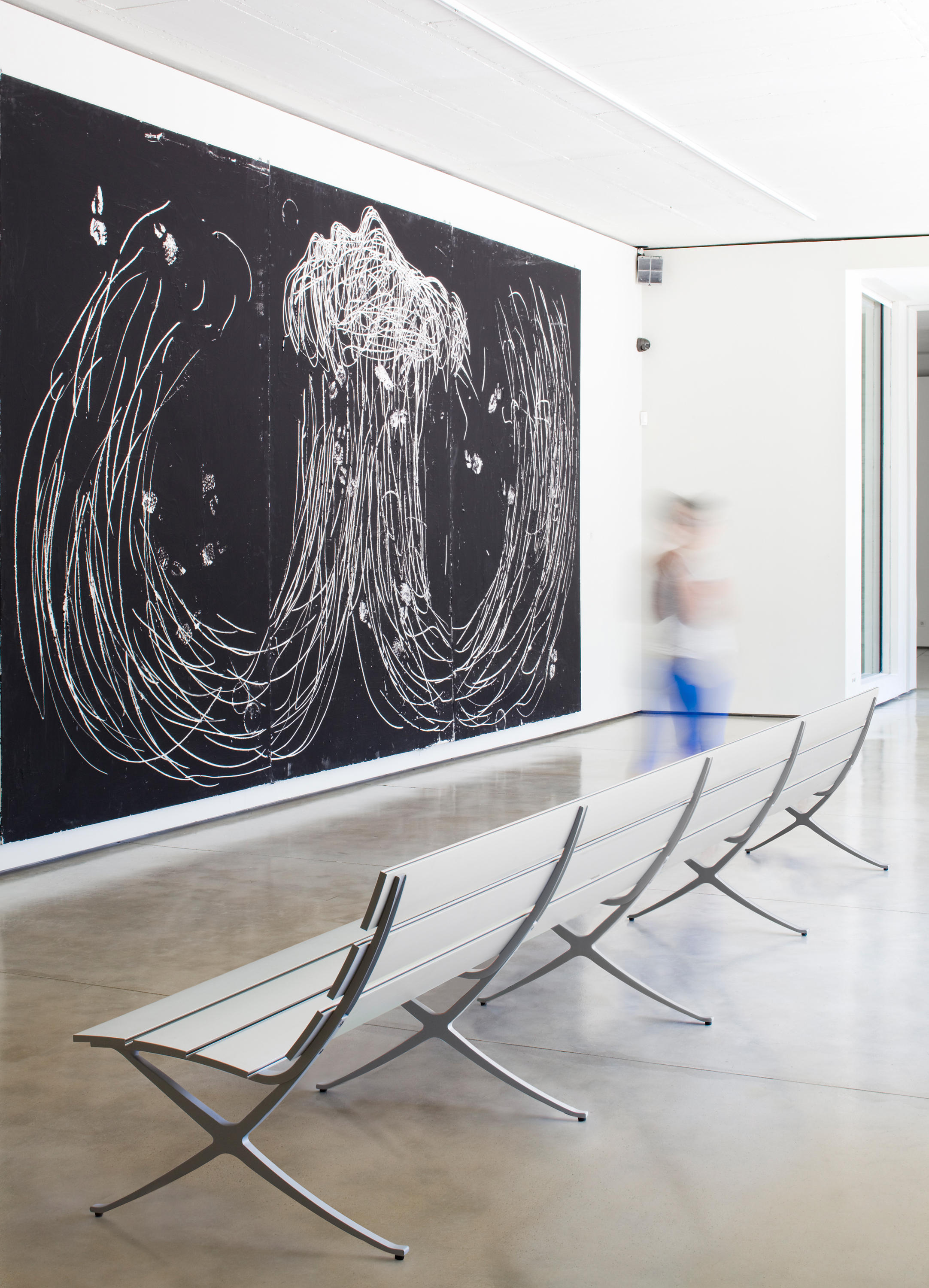 开云（中国） - 坐具|户外椅|办公家具|设计师家具|BENCH  等候椅/排椅