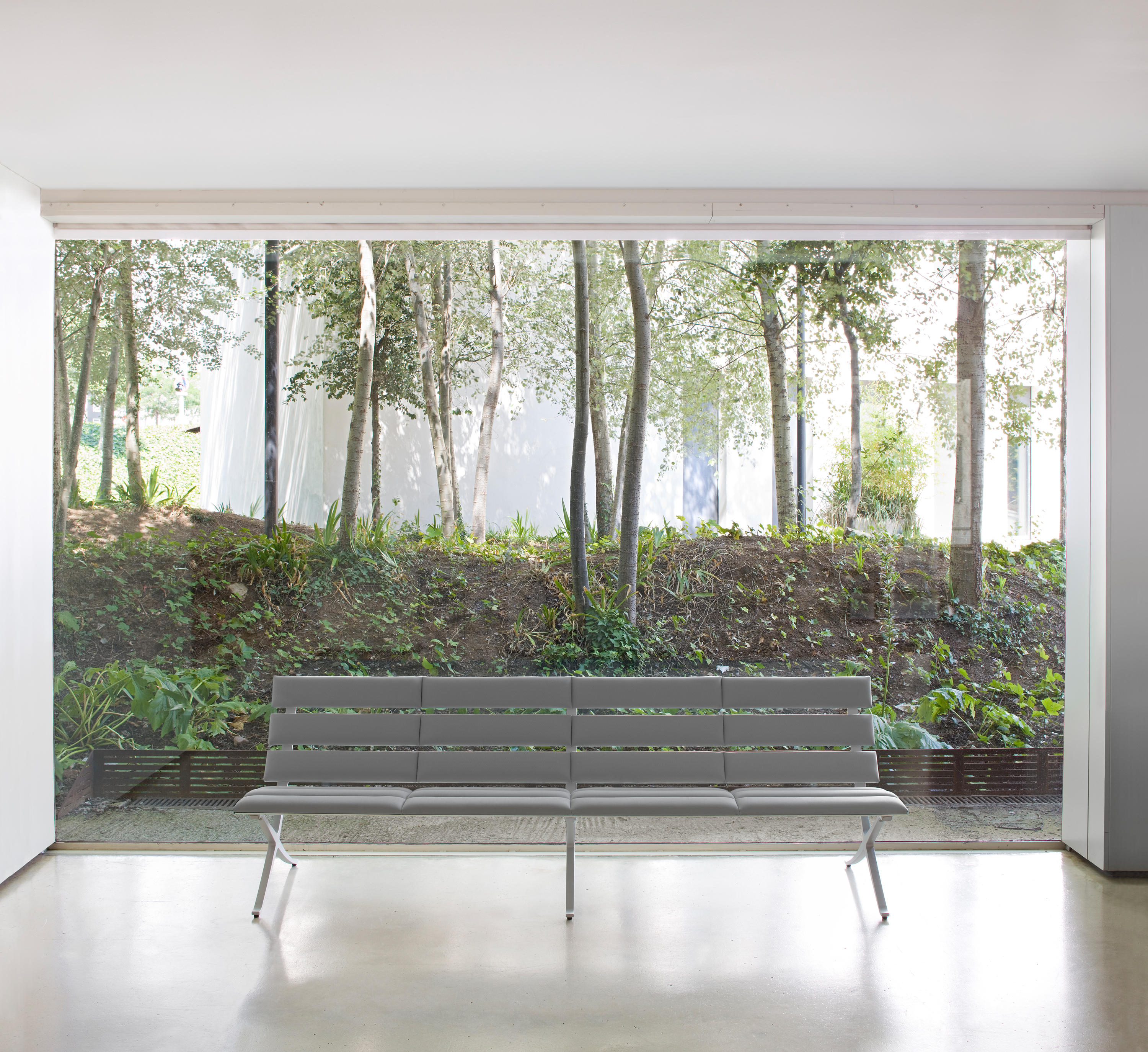 开云（中国） - 坐具|户外椅|办公家具|设计师家具|BENCH  等候椅/排椅