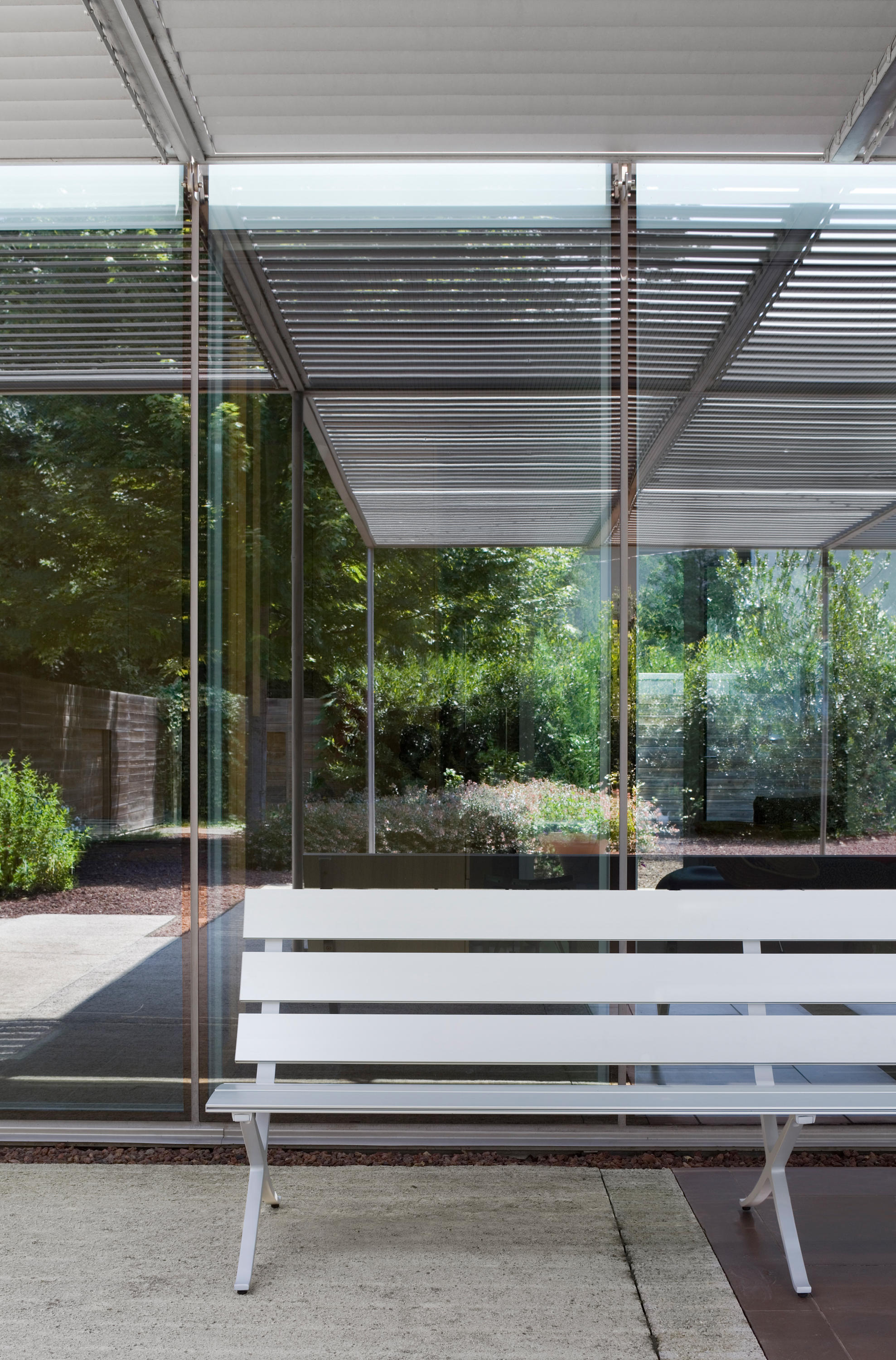 开云（中国） - 坐具|户外椅|办公家具|设计师家具|BENCH  等候椅/排椅