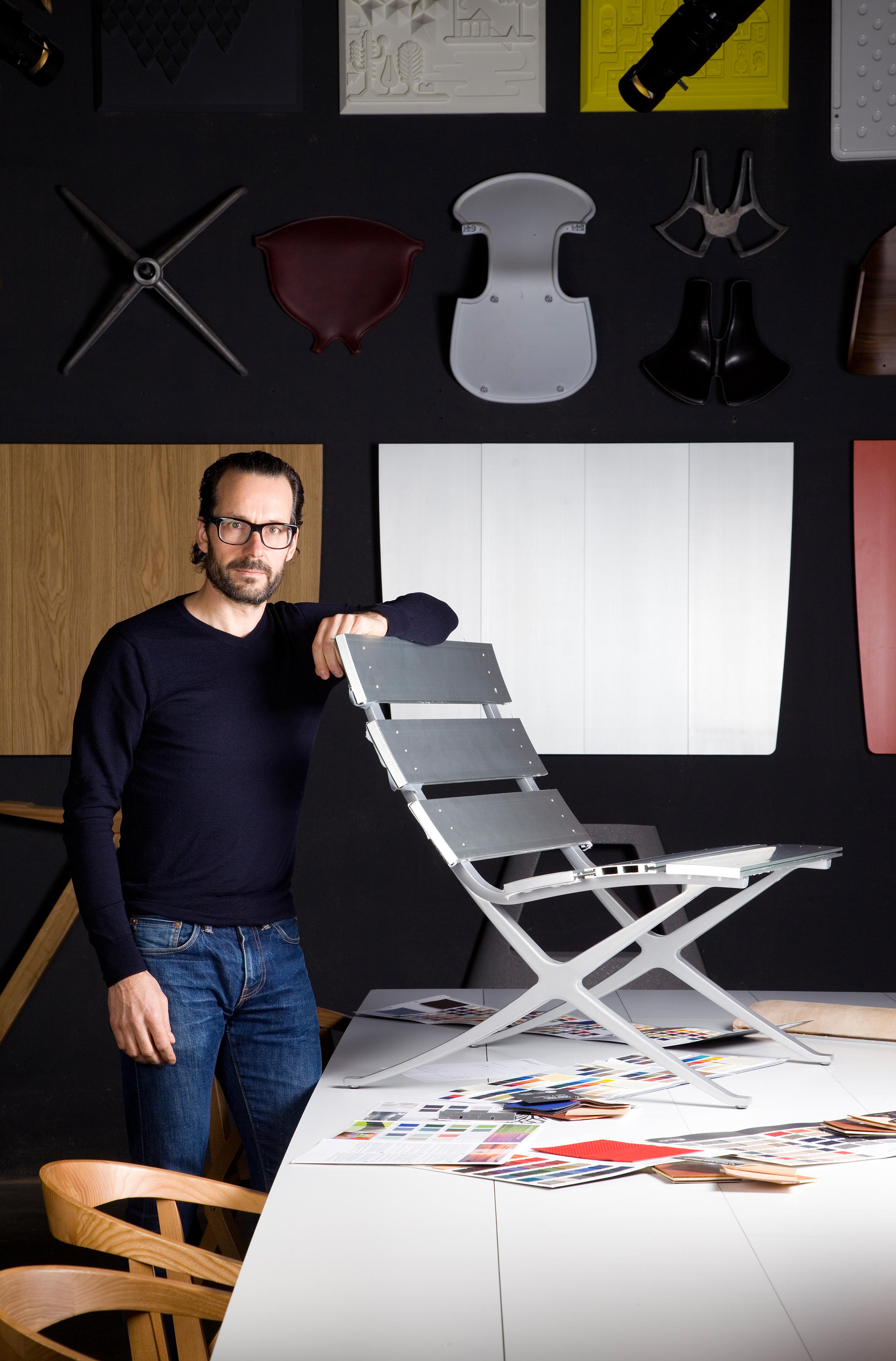 开云（中国） - 坐具|户外椅|办公家具|设计师家具|BENCH  等候椅/排椅