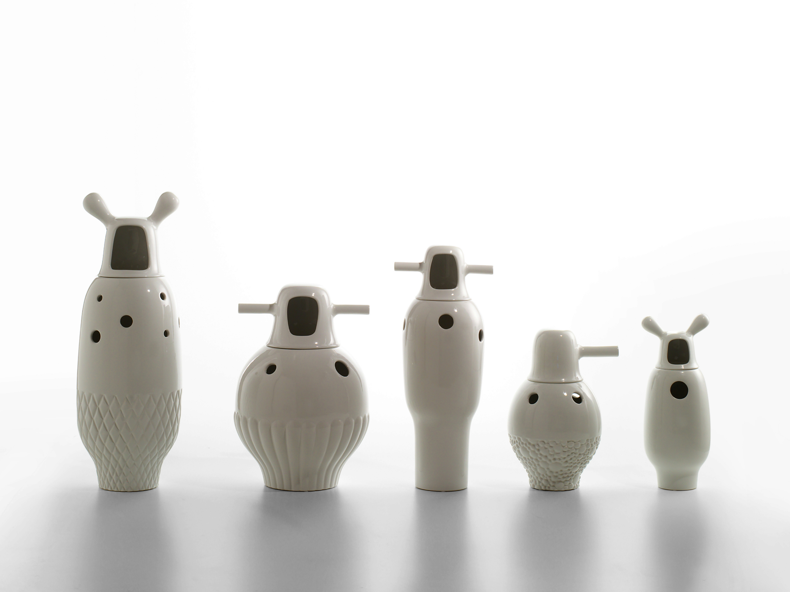 开云（中国） - 附件|花器|办公家具|设计师家具|SHOWTIME  花瓶/饰品