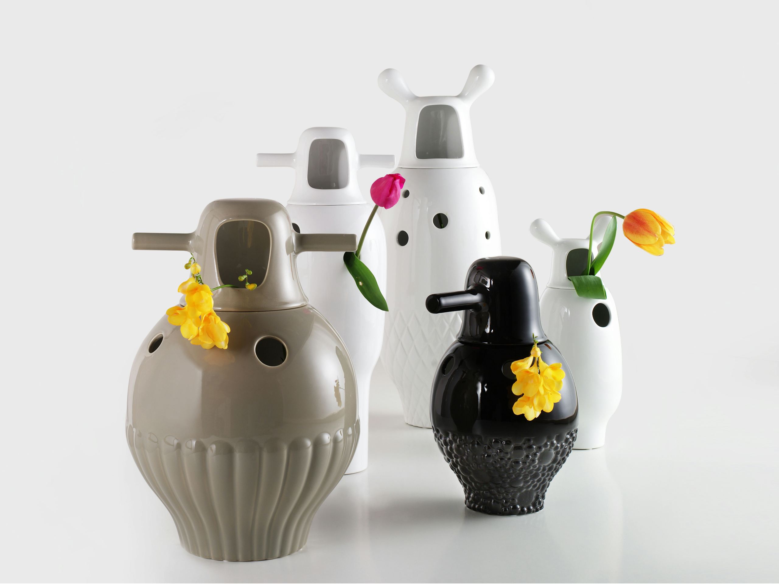 开云（中国） - 附件|花器|办公家具|设计师家具|SHOWTIME  花瓶/饰品