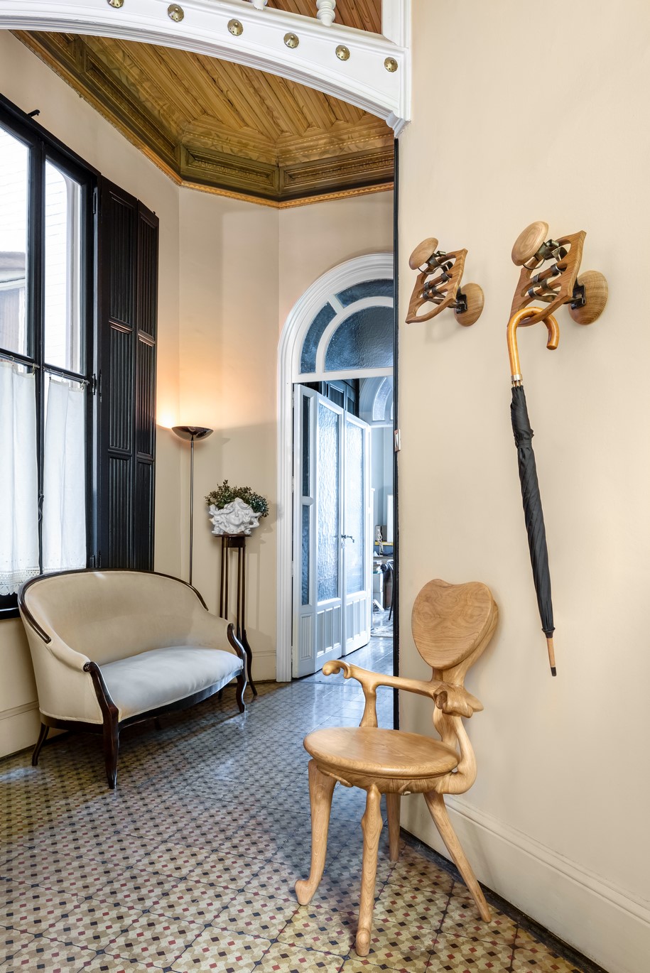 开云（中国） - 附件|衣帽架|办公家具|设计师家具|衣帽架 CALVET