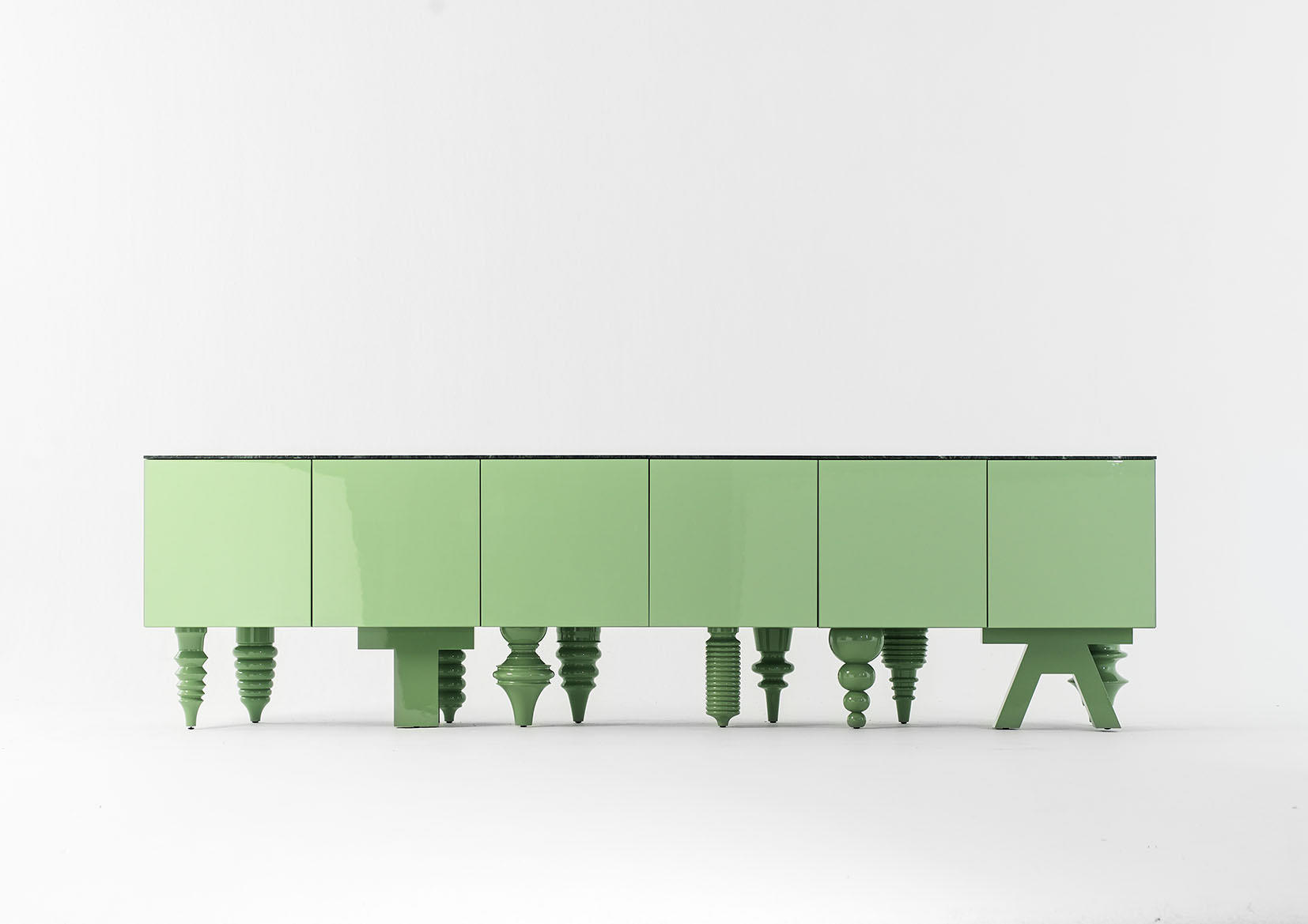 开云（中国） - 储物|装饰架|办公家具|设计师家具|MULTILEG 餐边柜/装饰柜