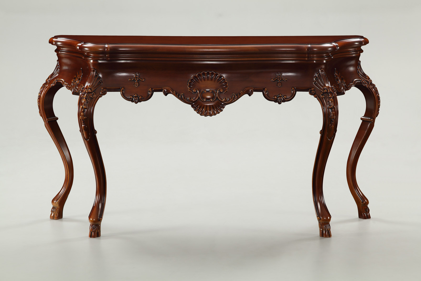 [开云（中国） - 桌几|玄关台|办公家具|设计师家具|工程壁几]