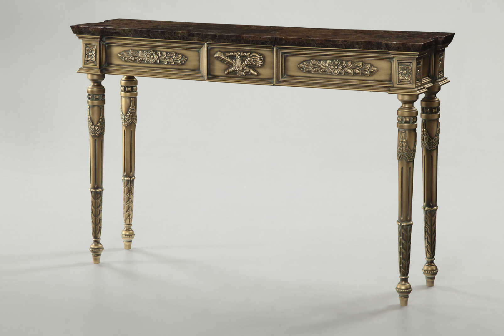 [开云（中国） - 桌几|玄关台|办公家具|设计师家具|石面壁几]