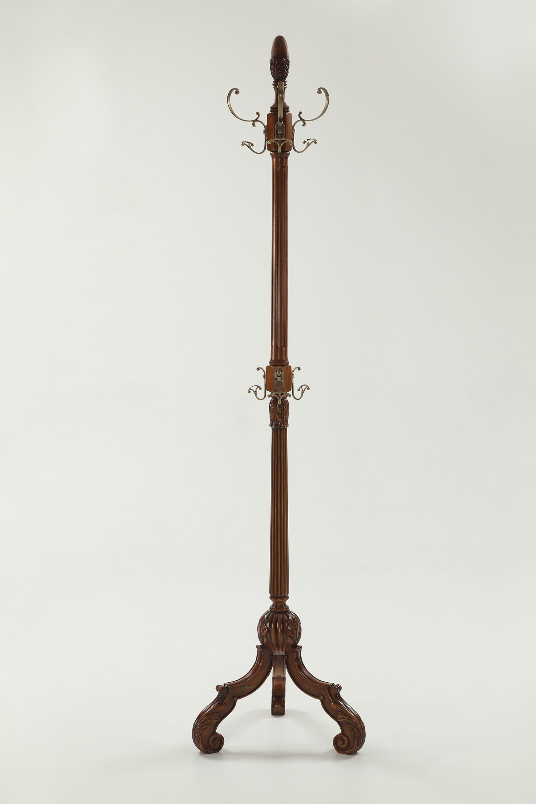 开云（中国） - 附件|衣帽架|办公家具|设计师家具|衣帽架