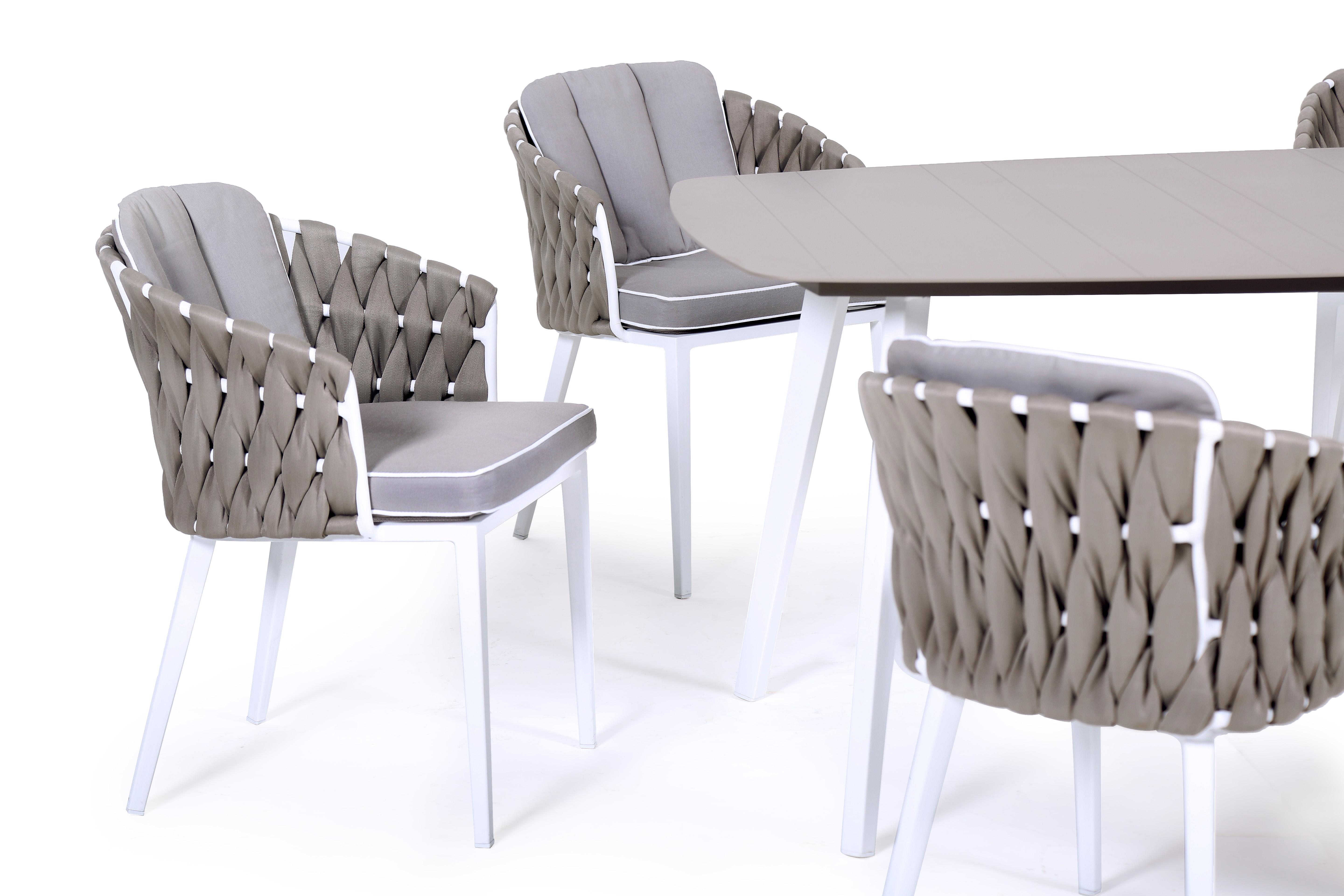 开云（中国） - 坐具|休闲椅|办公家具|设计师家具|织带香肠椅