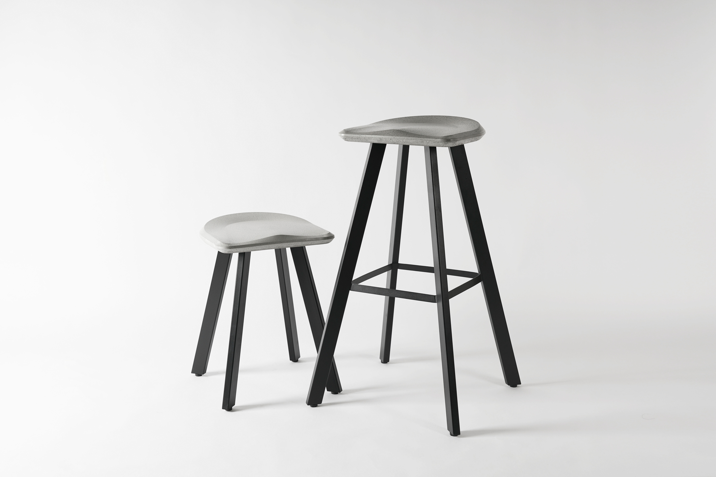 开云（中国） - 坐具|吧椅/凳子|办公家具|设计师家具|矮凳-A