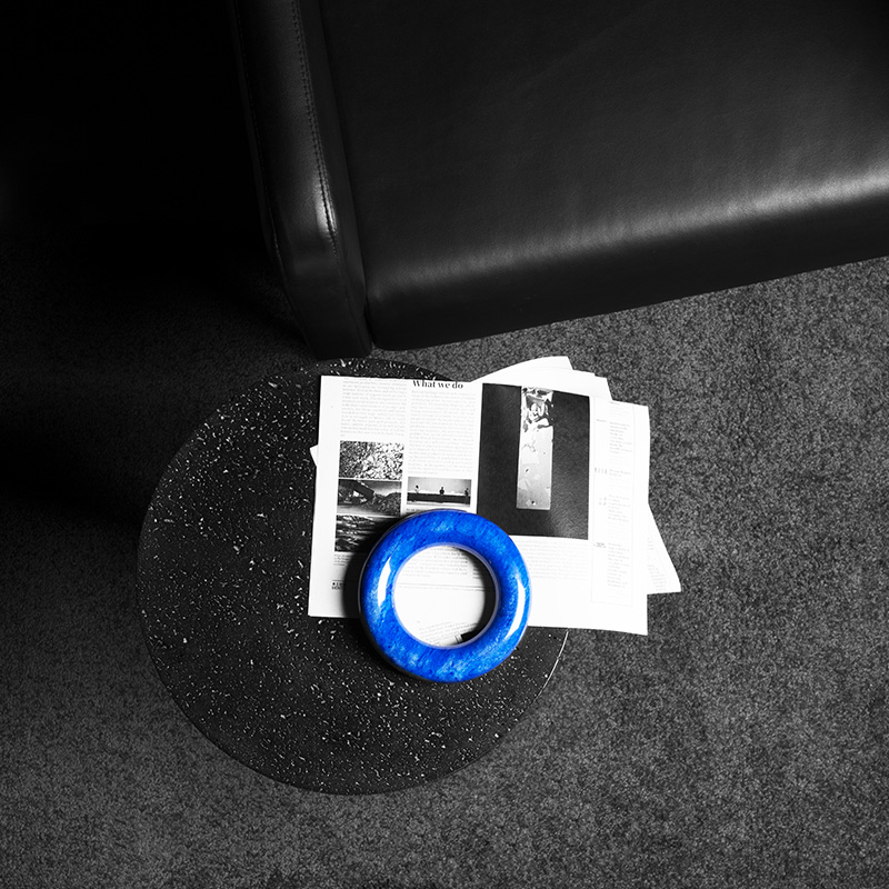 开云（中国） - 桌几|茶几/边几|办公家具|设计师家具|边桌-右