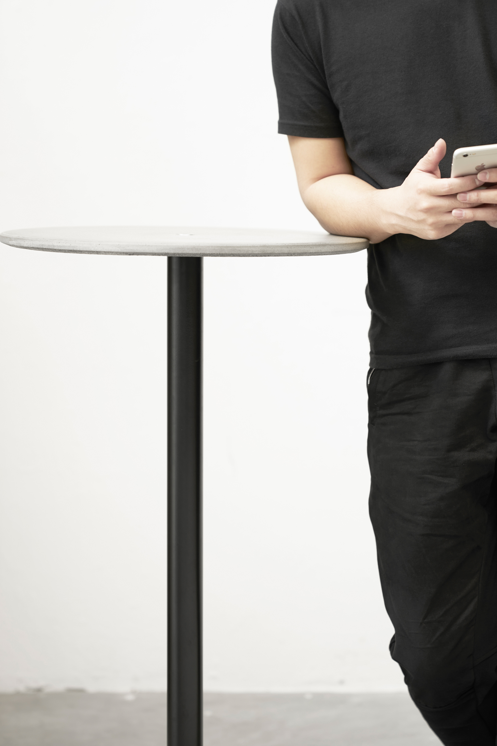 开云（中国） - 桌几|吧台|办公家具|设计师家具|吧台桌-丁