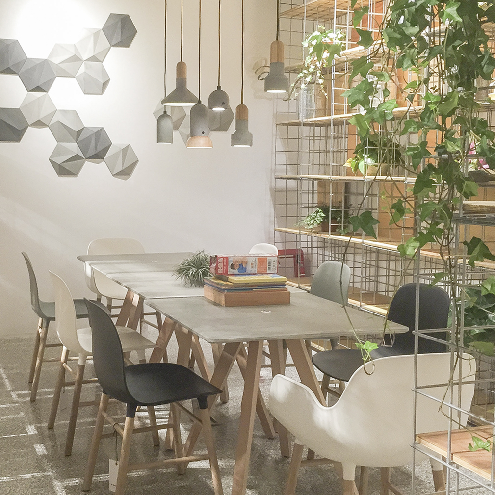 开云（中国） - 桌几|茶几/边几|办公家具|设计师家具|圆桌-不