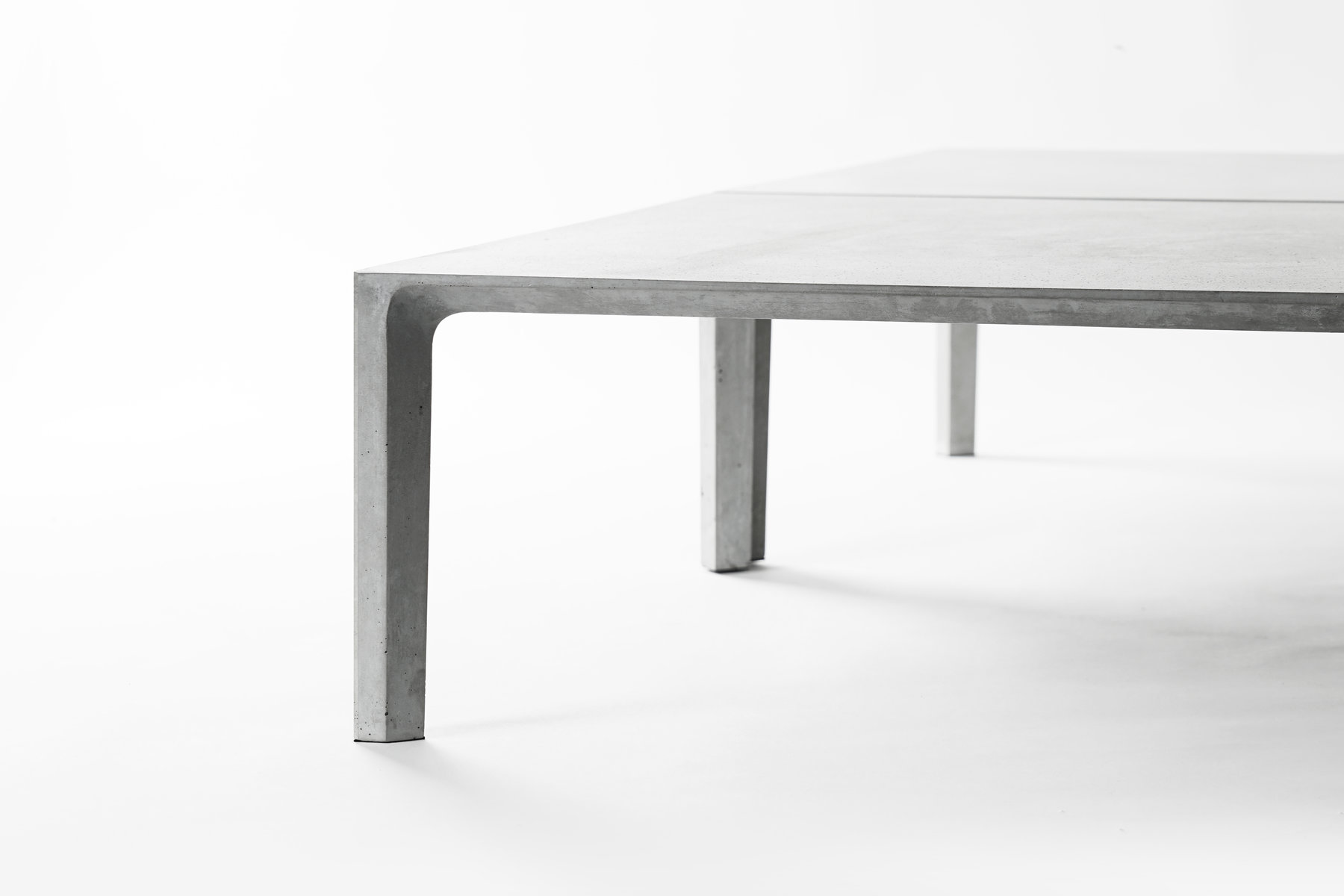 开云（中国） - 桌几|茶几/边几|办公家具|设计师家具|茶几-门