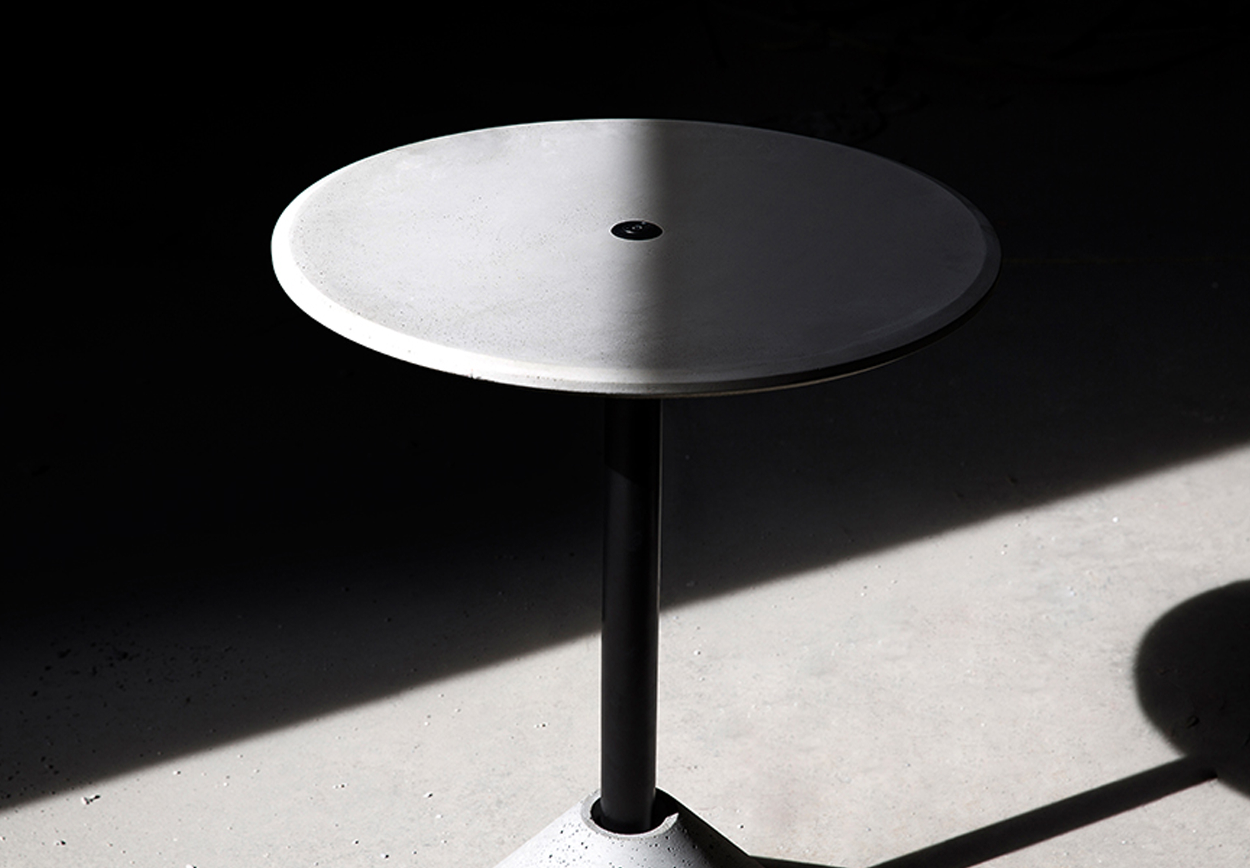 开云（中国） - 桌几|吧台|办公家具|设计师家具|吧台桌-丁