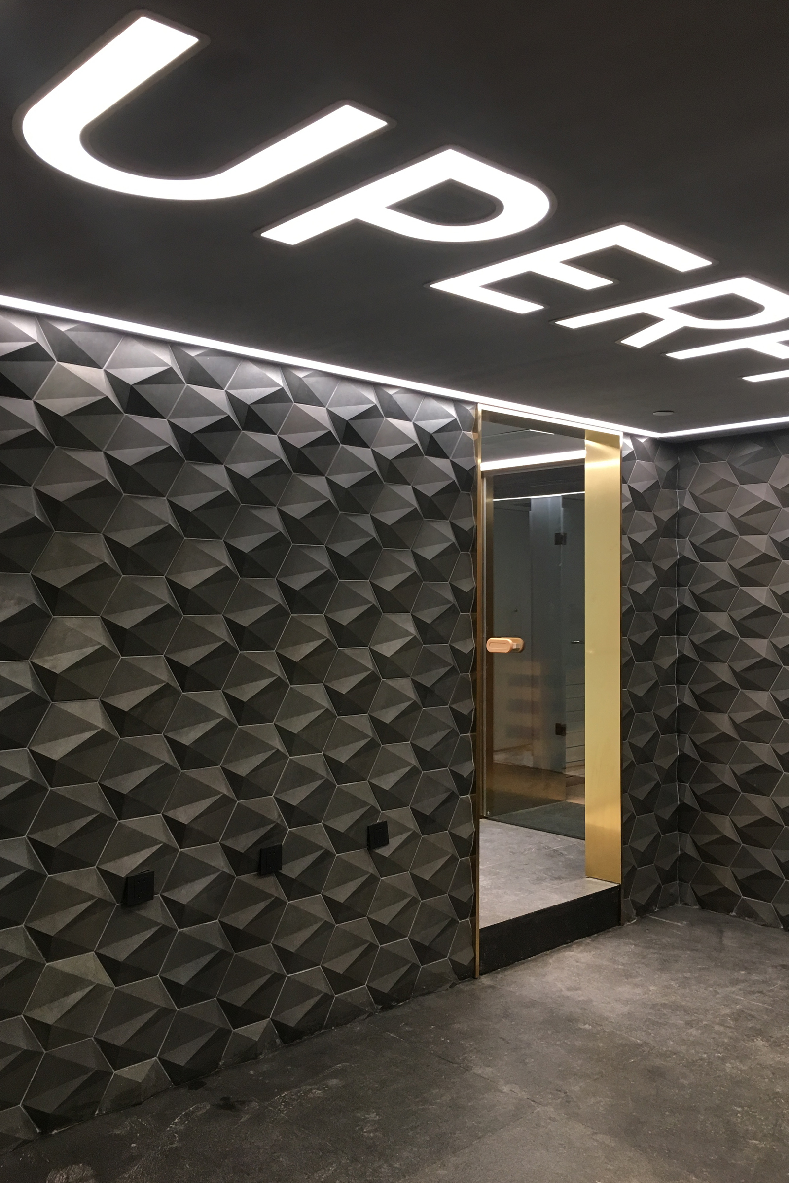 开云（中国） - 附件|装饰画/墙饰|办公家具|设计师家具|立体装饰墙砖-伞