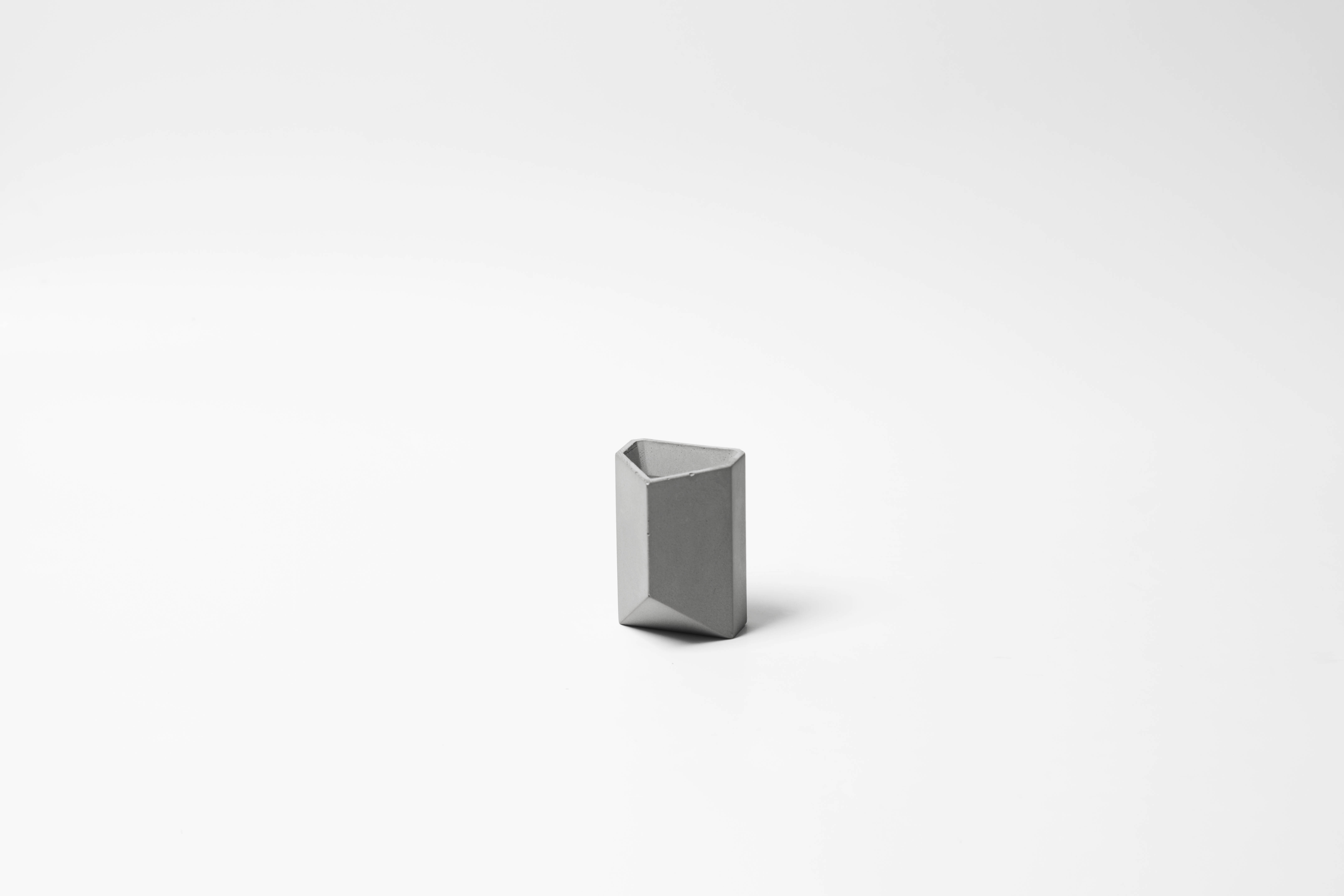 [开云（中国） - 附件|装饰画/墙饰|办公家具|设计师家具|墙面装饰花插-息]