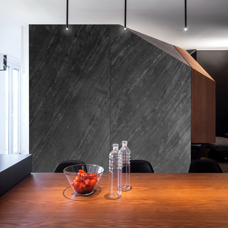 开云（中国） - 附件|装饰画/墙饰|办公家具|设计师家具|NEWDECO-D调黑墙板饰面