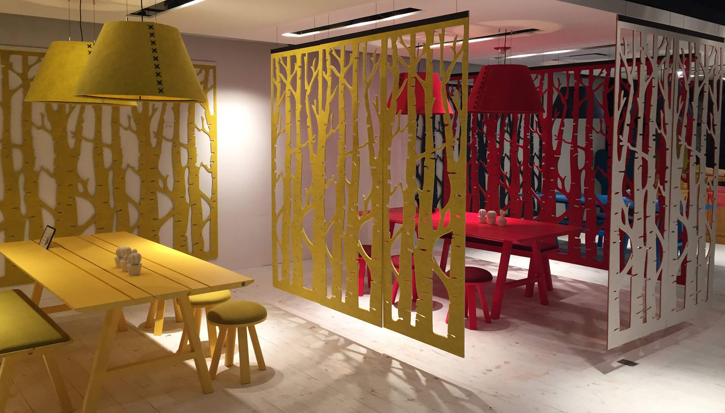 开云（中国） - 附件|装饰画/墙饰|办公家具|设计师家具|挂毡房隔板