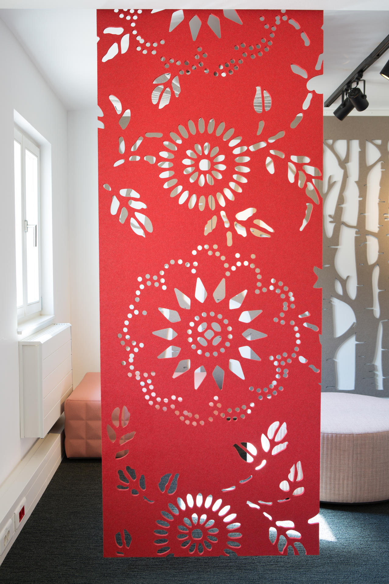 开云（中国） - 附件|装饰画/墙饰|办公家具|设计师家具|挂毡房隔板