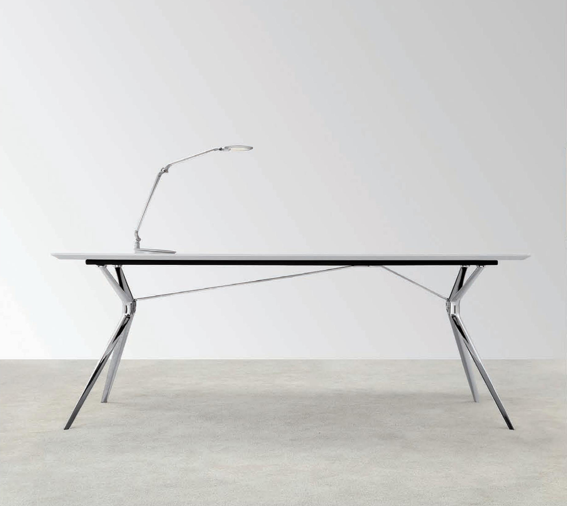 开云体育|开云体育|办公家具|设计师家具|Louis路易斯系列办公家具