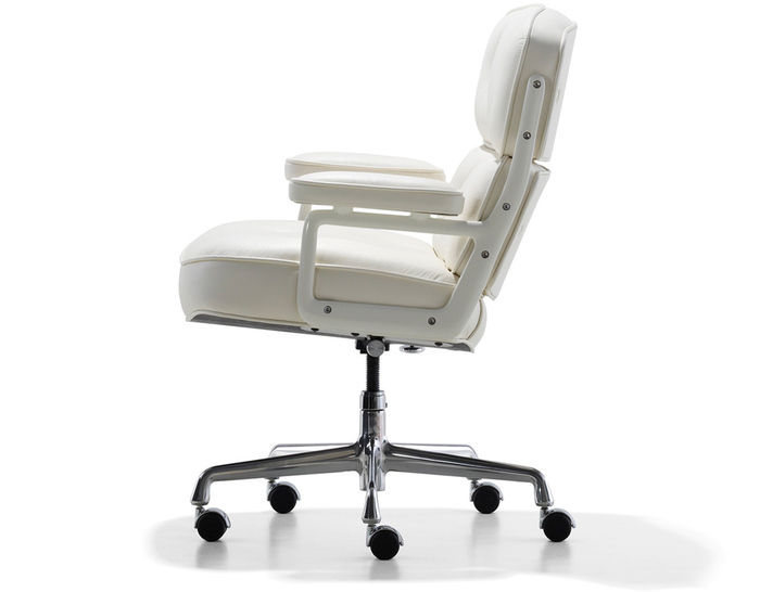 开云（中国） - 坐具|任务椅|办公家具|设计师家具|伊姆斯软包罗宾椅