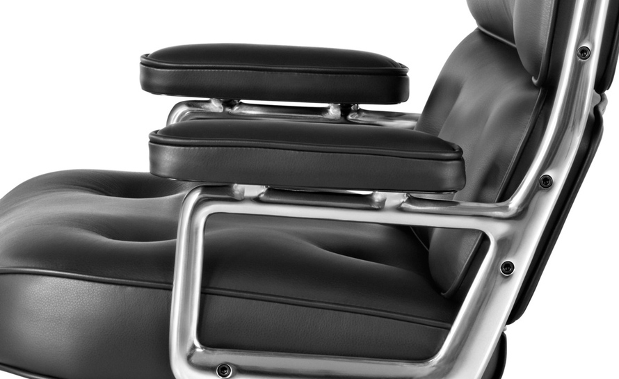 开云（中国） - 坐具|任务椅|办公家具|设计师家具|伊姆斯软包罗宾椅