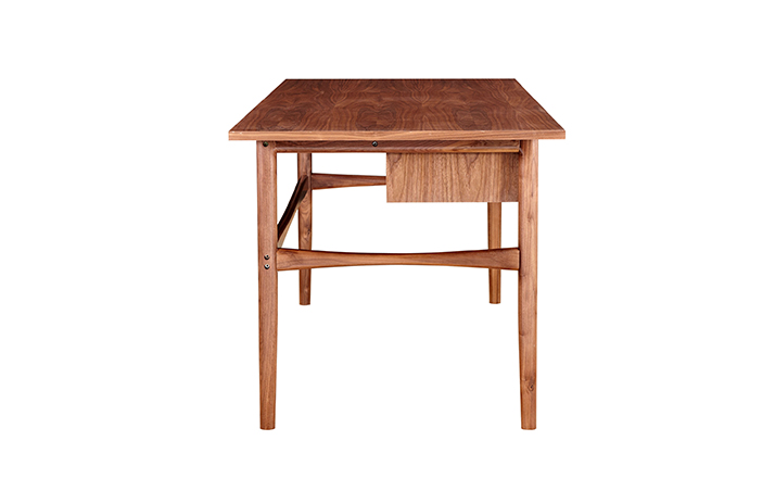 开云（中国） - 桌几|办公桌|办公家具|设计师家具|休斯顿桌