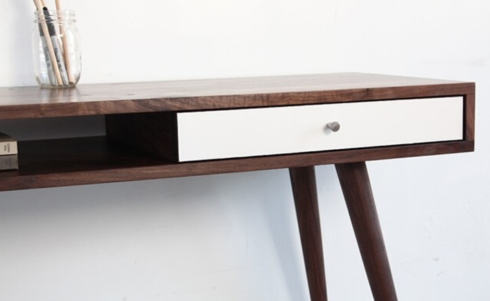 开云（中国） - 桌几|办公桌|办公家具|设计师家具|胡桃笔记本电脑桌