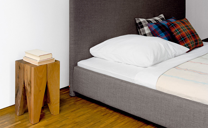 开云（中国） - 坐具|吧椅/凳子|办公家具|设计师家具|臼齿板凳