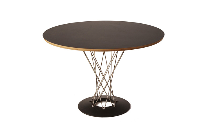 开云（中国） - 桌几|餐桌|办公家具|设计师家具|旋风餐桌