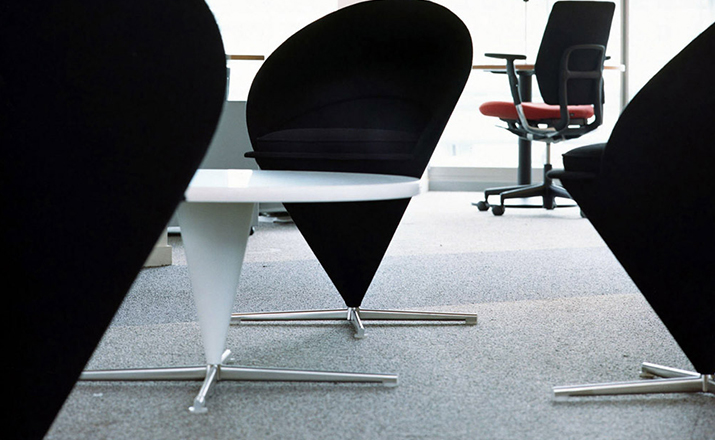 开云（中国） - 桌几|茶几/边几|办公家具|设计师家具|锥形台