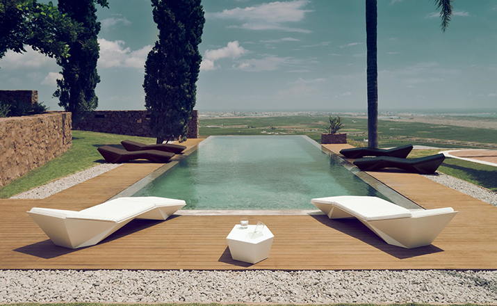 开云（中国） - 桌几|茶几/边几|办公家具|设计师家具|FAZ桌子兼沙发