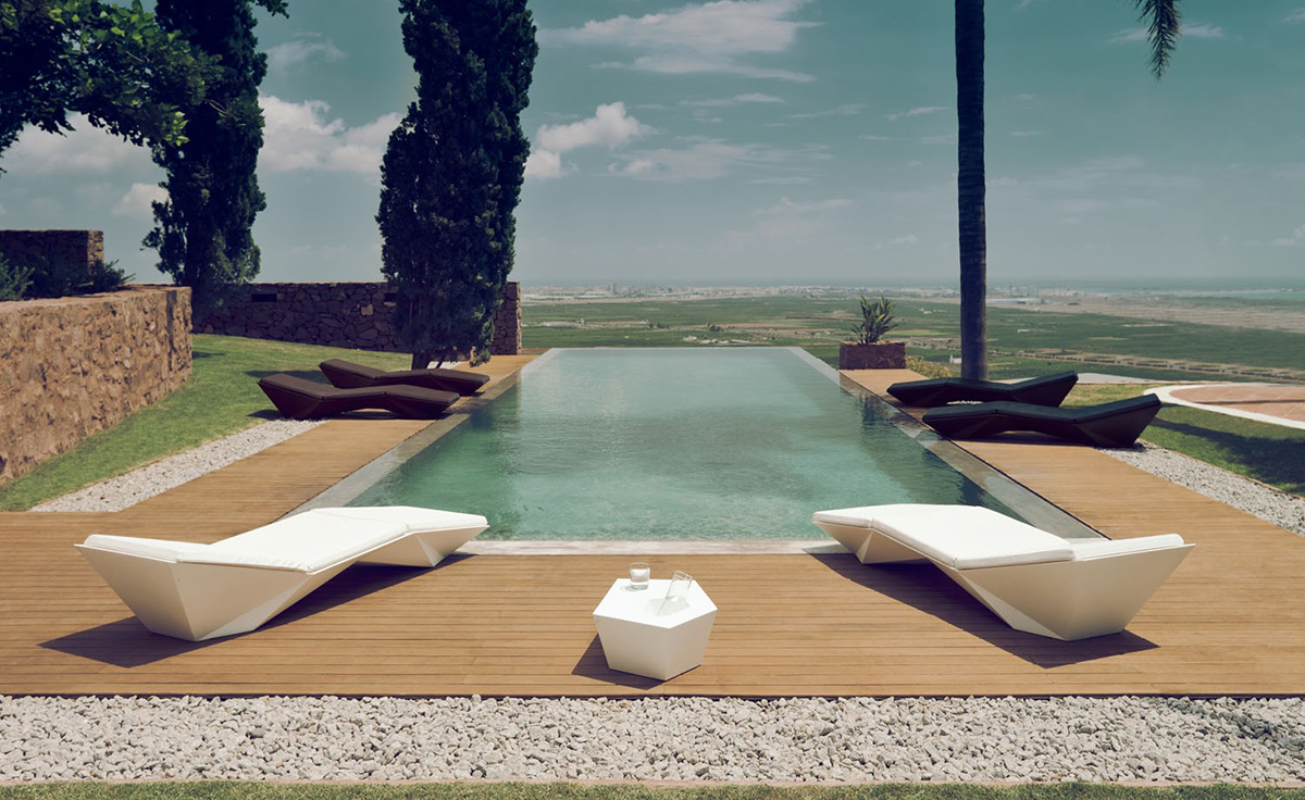 开云（中国） - 桌几|茶几/边几|办公家具|设计师家具|FAZ桌子兼沙发