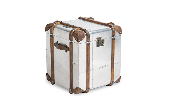 开云（中国） - 桌几|茶几/边几|办公家具|设计师家具|Globetrekker 赛德桌