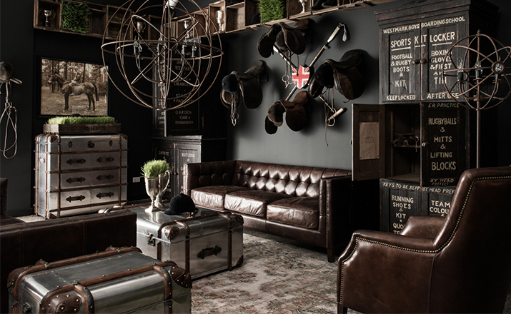 开云（中国） - 桌几|办公桌|办公家具|设计师家具|Globetrekker 躯干桌