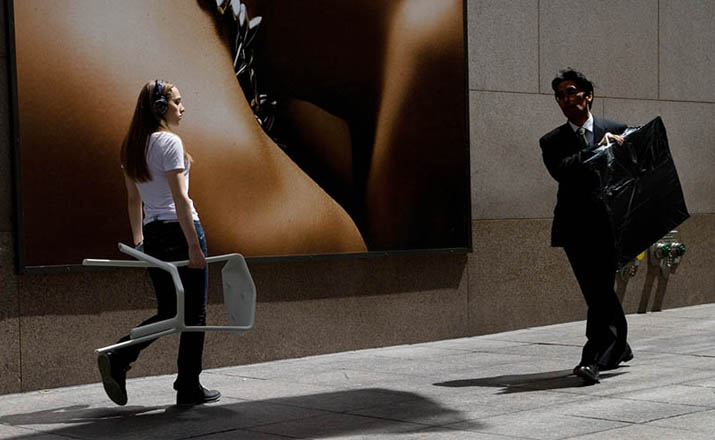 开云（中国） - 坐具|吧椅/凳子|办公家具|设计师家具|鲨鱼嘴吧凳