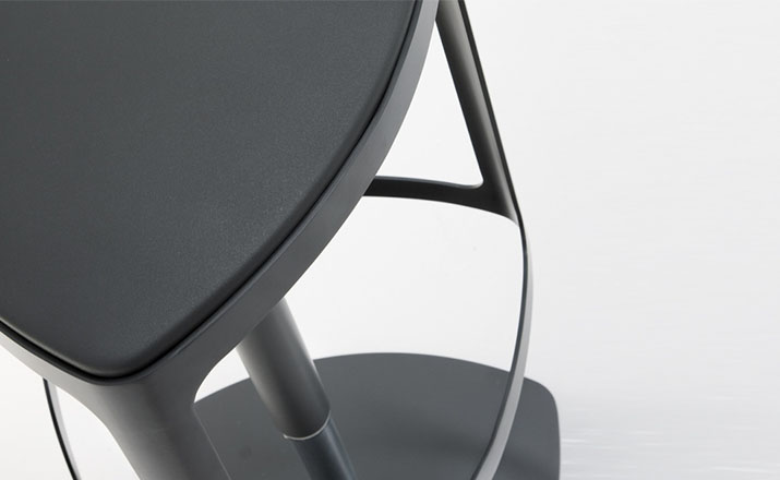 [开云（中国） - 坐具|吧椅/凳子|办公家具|设计师家具|Clip Stool]