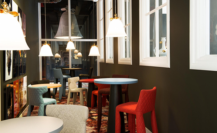 开云（中国） - 坐具|吧椅/凳子|办公家具|设计师家具|怪物酒吧凳迪维纳混色