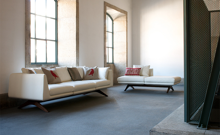 开云（中国） - 坐具|沙发|办公家具|设计师家具|河马三座沙发