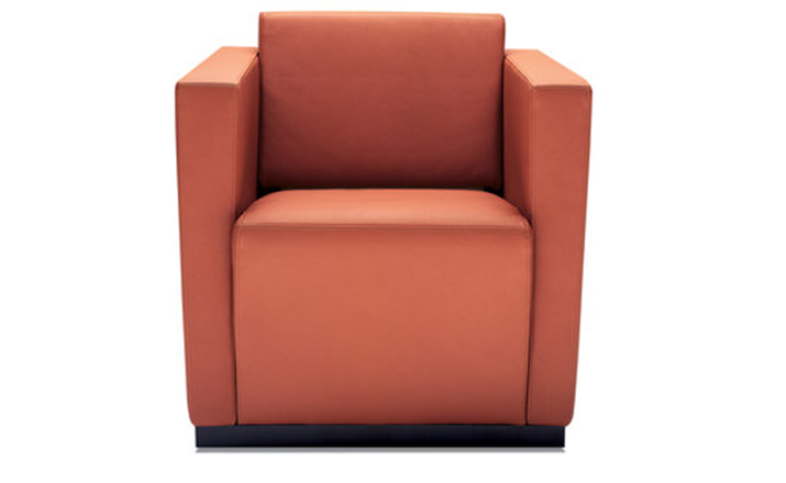 [开云（中国） - 坐具|沙发|办公家具|设计师家具|埃尔顿单座沙发]