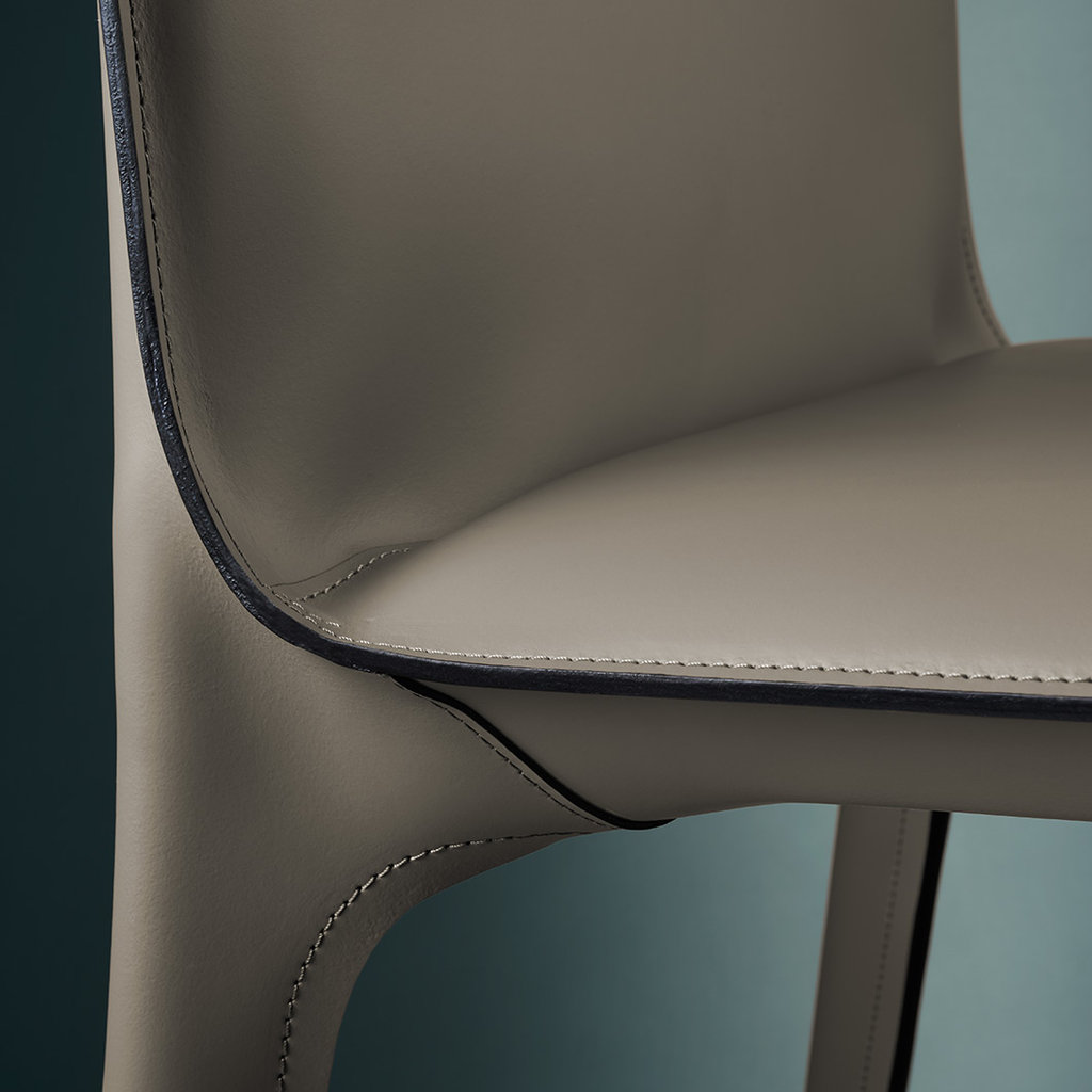 开云（中国） - 坐具|餐椅|办公家具|设计师家具|SADDLE餐椅