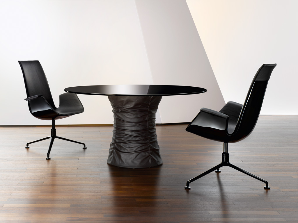 开云（中国） - 桌几|茶几/边几|办公家具|设计师家具|风箱餐桌