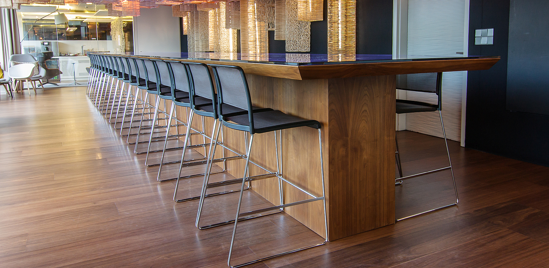 开云（中国） - 坐具|吧椅/凳子|办公家具|设计师家具|艾琳230/5 吧椅