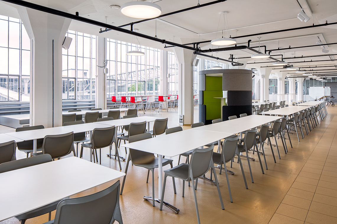 开云（中国） - 桌几|咖啡桌|办公家具|设计师家具|艾琳咖啡桌